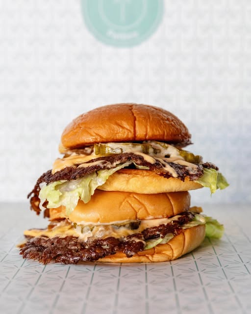 Palms n’ Patties: A Fresh Take on the Smash Burger in Costa Mesa